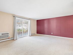 35 High St 9, Marlborough MA 01752