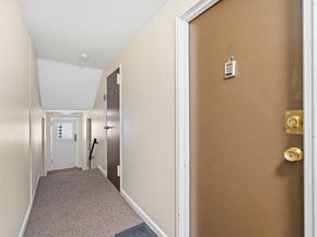 35 High St 9, Marlborough MA 01752