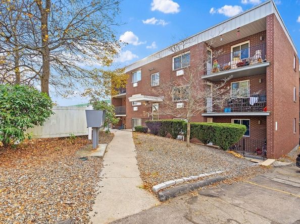 35 High St 9, Marlborough MA 01752