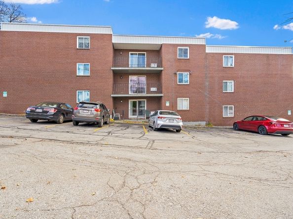 35 High St 9, Marlborough MA 01752