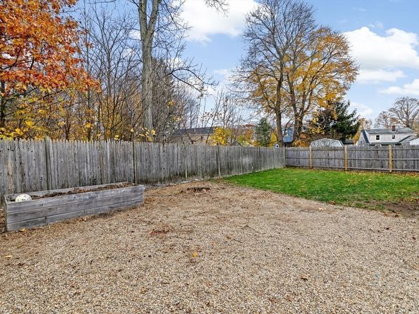 24 Blake Rd, Weymouth MA 02188