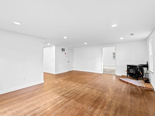 24 Blake Rd, Weymouth MA 02188