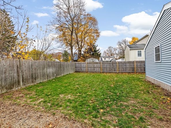 24 Blake Rd, Weymouth MA 02188