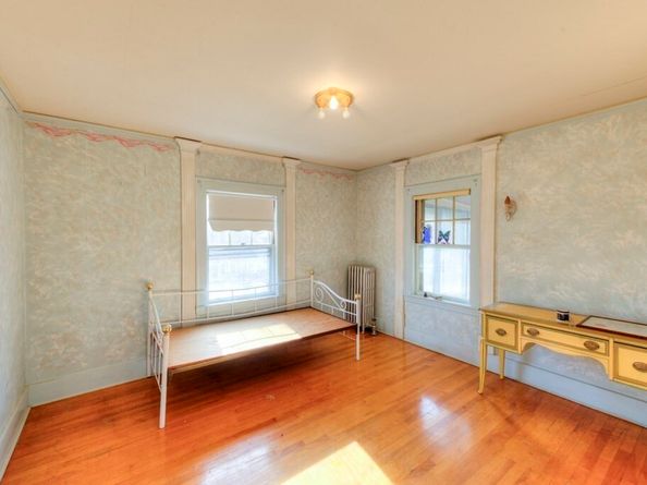 24 Hadwen Road, Worcester MA 01602