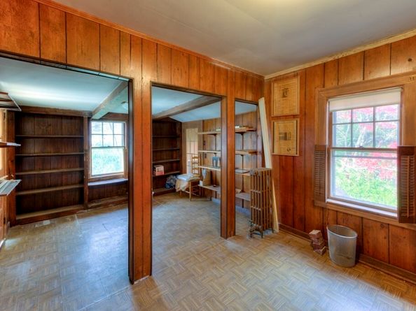 24 Hadwen Road, Worcester MA 01602