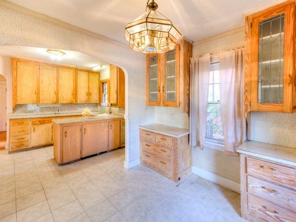 24 Hadwen Road, Worcester MA 01602