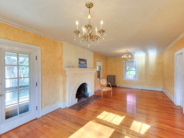 24 Hadwen Road, Worcester MA 01602