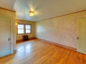 24 Hadwen Road, Worcester MA 01602