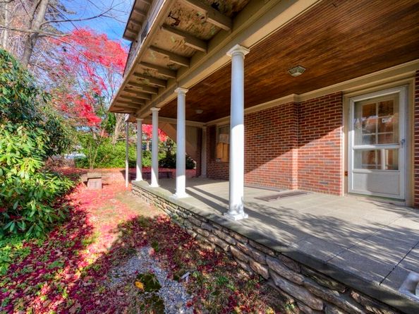 24 Hadwen Road, Worcester MA 01602