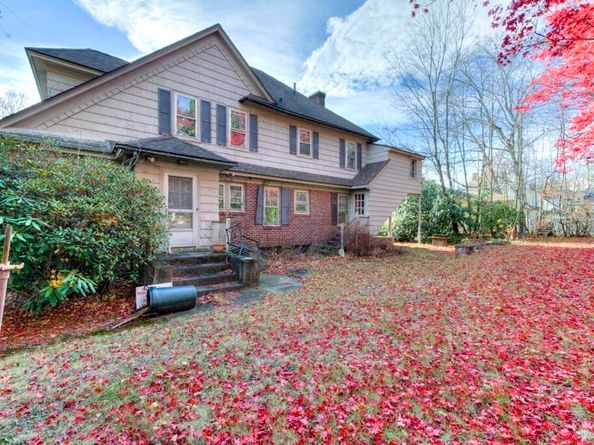 24 Hadwen Road, Worcester MA 01602