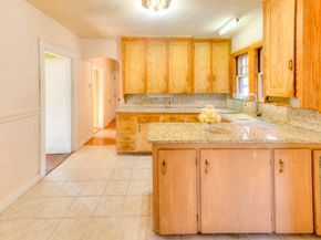 24 Hadwen Road, Worcester MA 01602