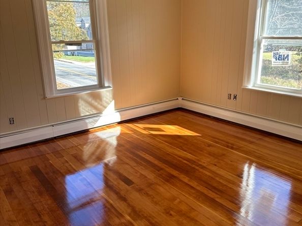 707 Main St, Oxford MA 01537