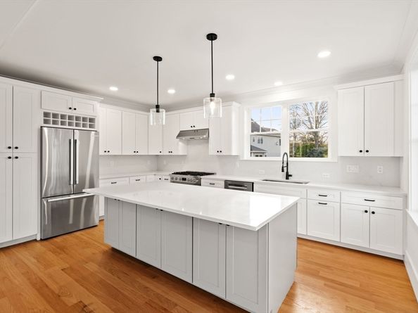 23 A Ward Street A, Woburn MA 01801