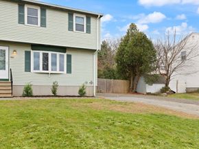 163 Hayward St 163, Bridgewater MA 02324