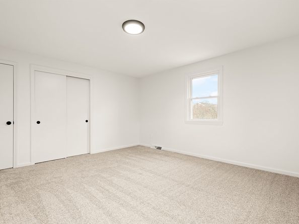 163 Hayward St 163, Bridgewater MA 02324