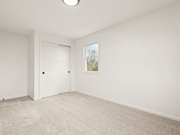 163 Hayward St 163, Bridgewater MA 02324