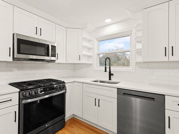 163 Hayward St 163, Bridgewater MA 02324