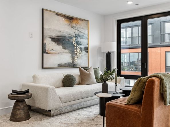 33 A Street 503, Boston MA 02127