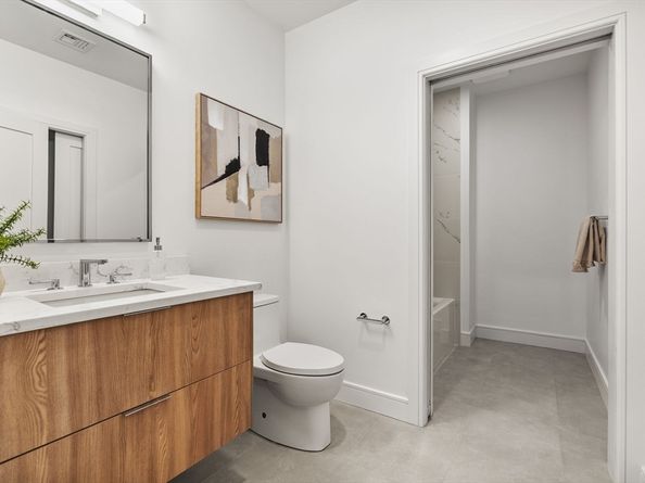 33 A Street 503, Boston MA 02127