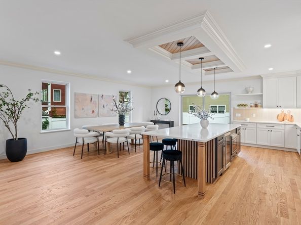 21 Fayette 1, Watertown MA 02472