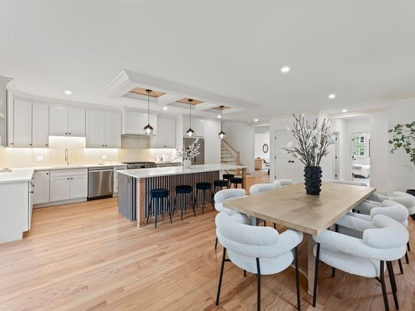 21 Fayette 1, Watertown MA 02472