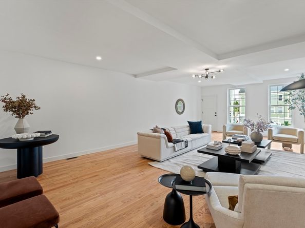 21 Fayette 1, Watertown MA 02472