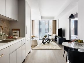 55 Lagrange St 1203, Boston MA 02116