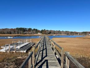 32 Carolyn Circle, Marshfield MA 02050