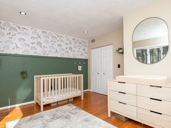 905 Sherwood Forest Ln. 905, Saugus MA 01906