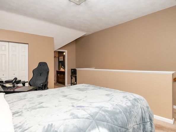 905 Sherwood Forest Ln. 905, Saugus MA 01906