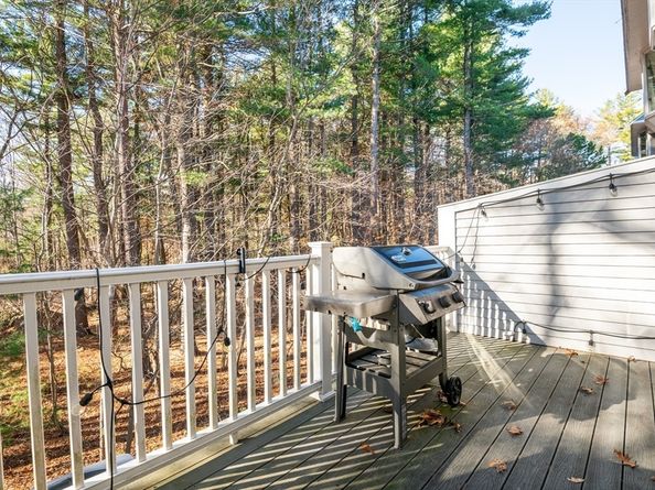 905 Sherwood Forest Ln. 905, Saugus MA 01906