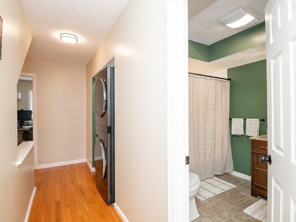 905 Sherwood Forest Ln. 905, Saugus MA 01906