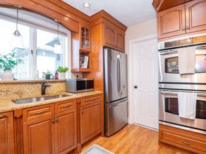 905 Sherwood Forest Ln. 905, Saugus MA 01906