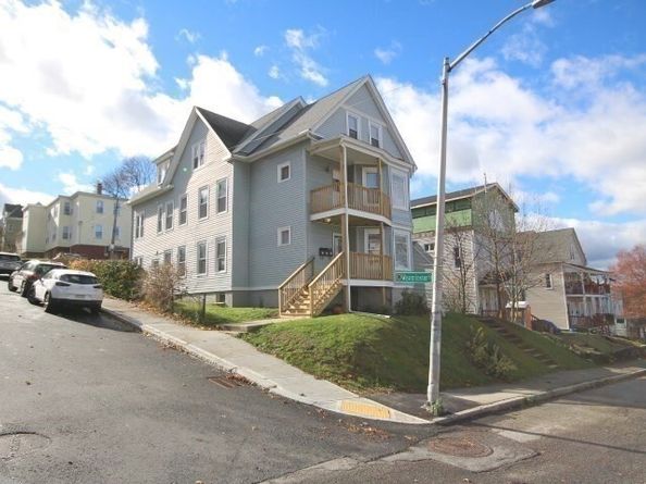 74 Green Hill Pkwy, Worcester MA 01605