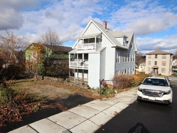 74 Green Hill Pkwy, Worcester MA 01605