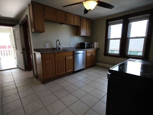 74 Green Hill Pkwy, Worcester MA 01605