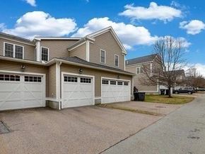 9 Cortland Dr 9, Stow MA 01775