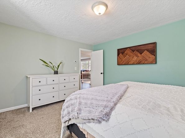 9 Hebert Rd, Spencer MA 01562