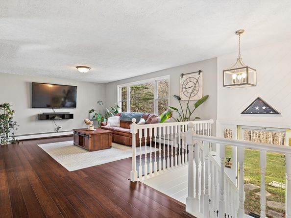 9 Hebert Rd, Spencer MA 01562