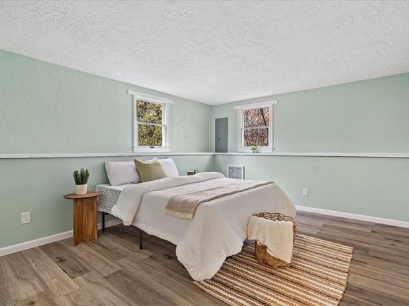 9 Hebert Rd, Spencer MA 01562