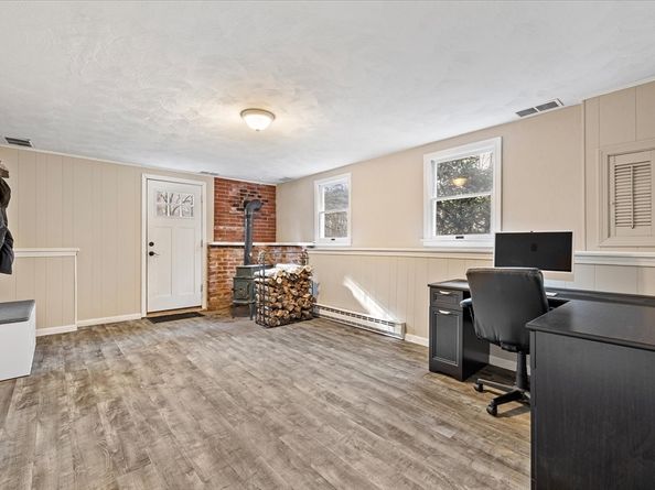 9 Hebert Rd, Spencer MA 01562