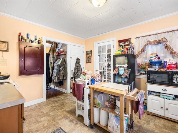 63 Hampstead Pl, Athol MA 01331