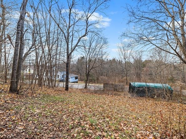 63 Hampstead Pl, Athol MA 01331