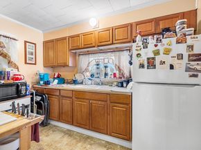 63 Hampstead Pl, Athol MA 01331