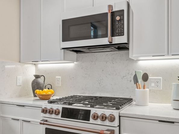 100 Lincoln Street 507, Boston MA 02135