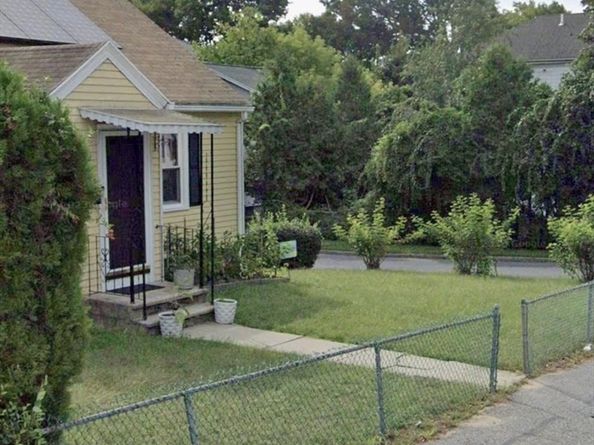 336 Lovell St, Worcester MA 01603