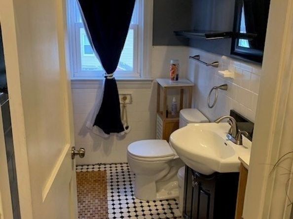 336 Lovell St, Worcester MA 01603