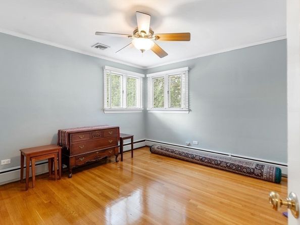 35 Alden Rd, Swampscott MA 01907