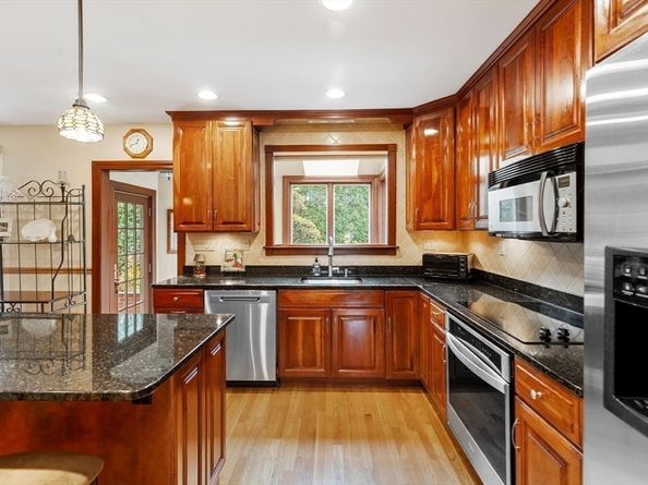 35 Alden Rd, Swampscott MA 01907