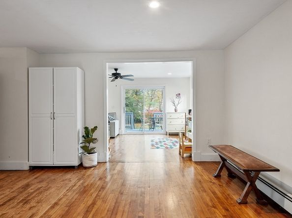 24 Myrtle Ave, Wakefield MA 01880